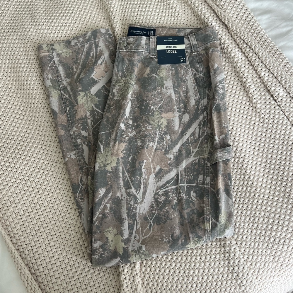 Abercrombie & Fitch Men’s Cargo Pant